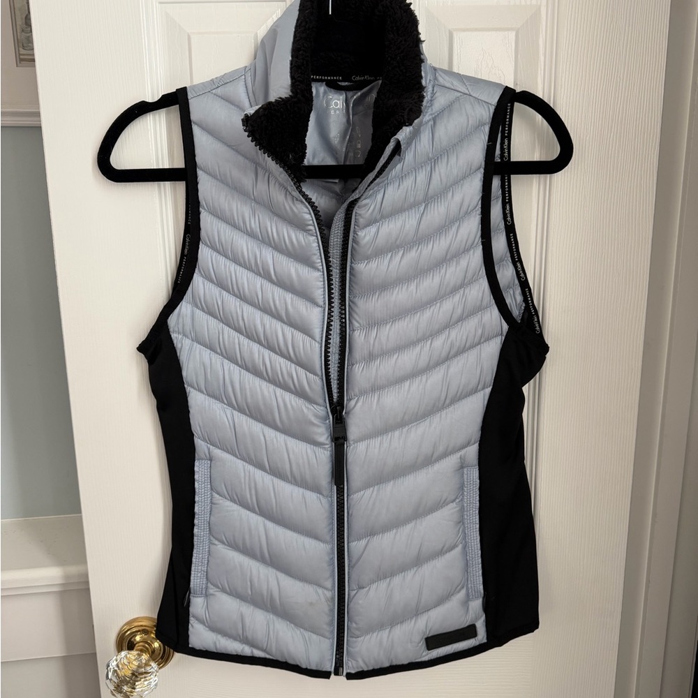Calvin Klein Women's Black and Silver Quilted Vest